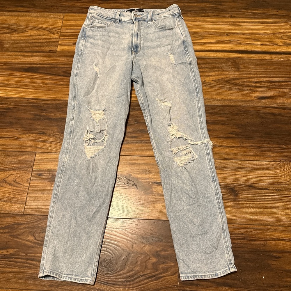 Hollister Light Blue High-Rise Mom Jeans